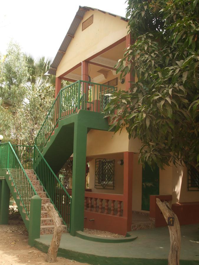 Camping-Sukuta & Lodge Exterior photo
