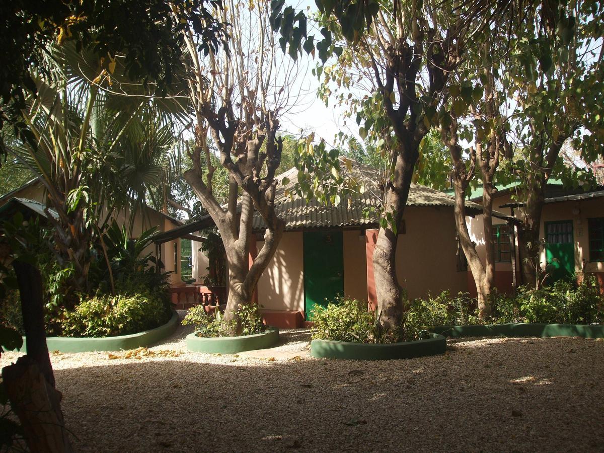 Camping-Sukuta & Lodge Exterior photo
